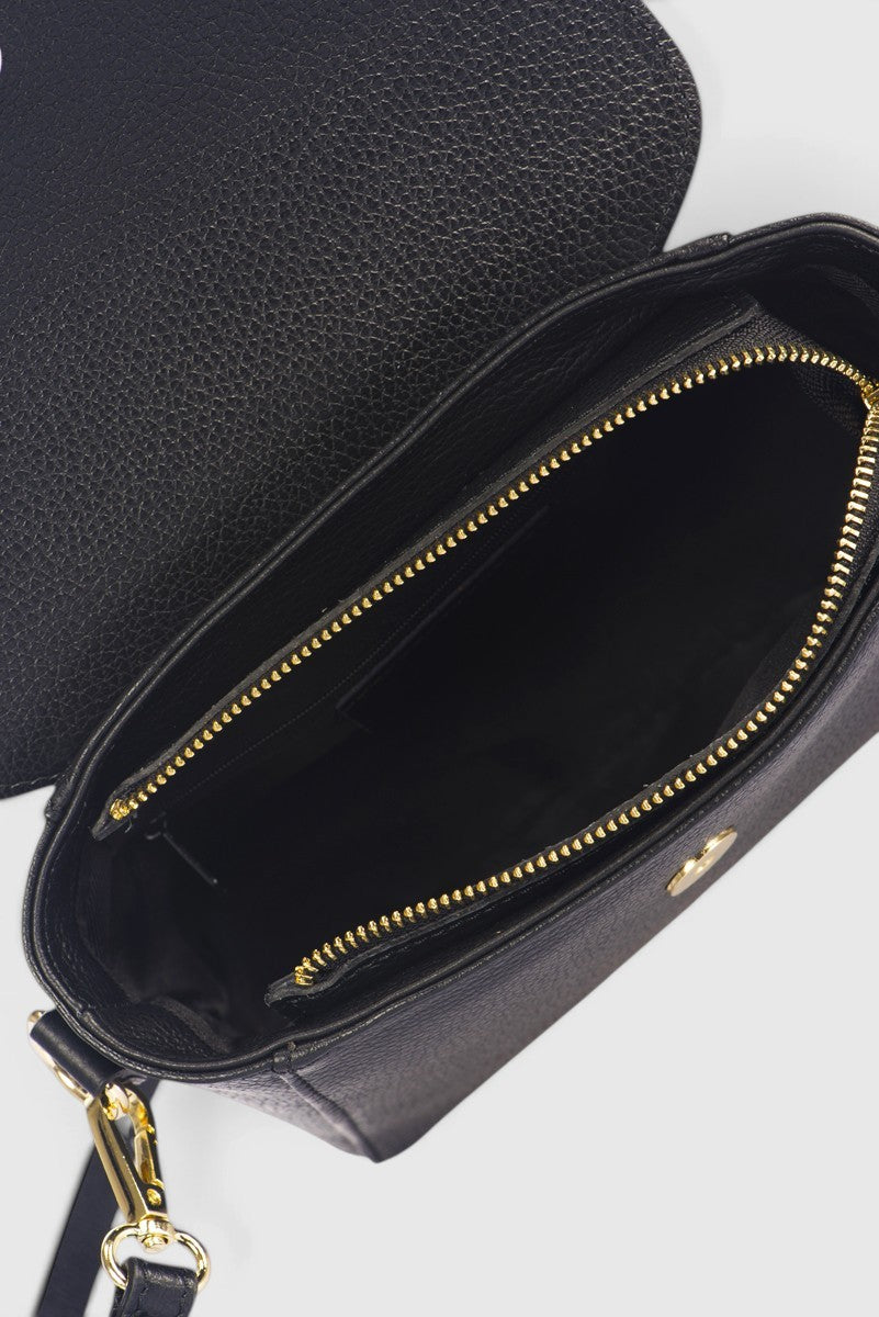 Adore Black