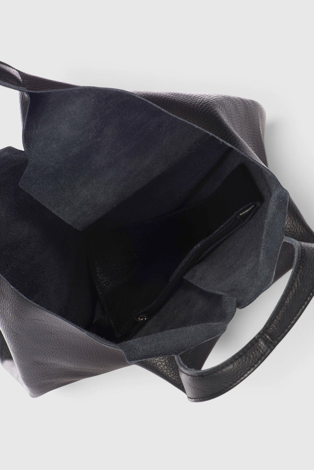 Apolline Black