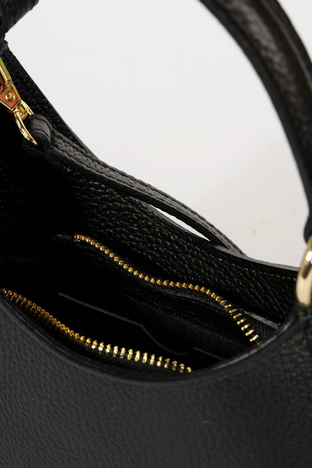 Rousseau Black